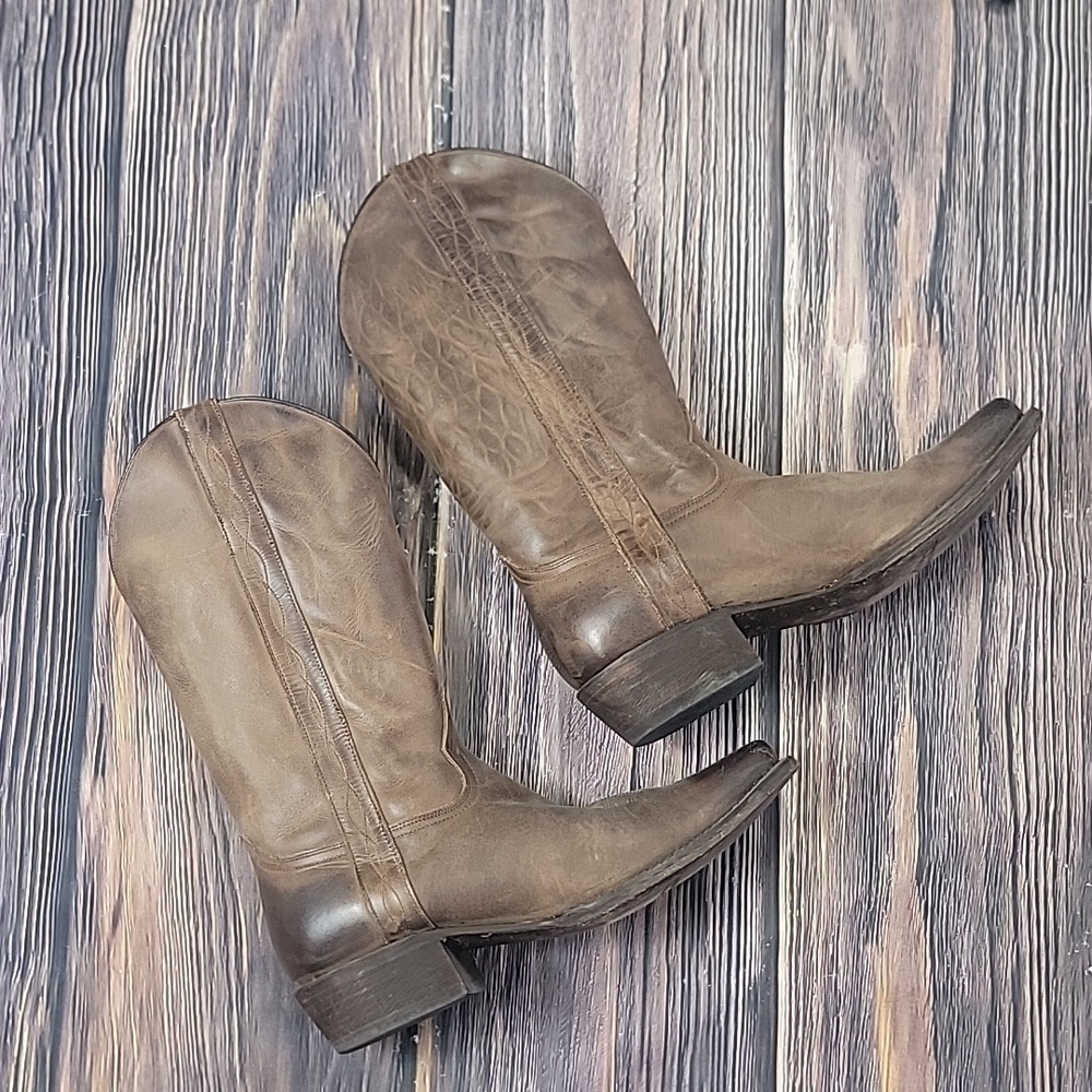 Women's size 9 American Rebel boots